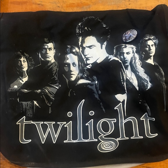 Twilight Themed Black Tote and Messenger Bag Set - Picture 3 of 5